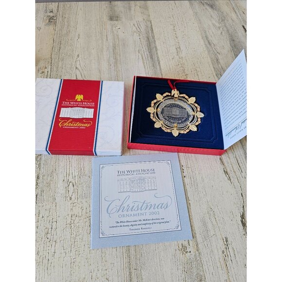 Vintage White House 2002 gold chandelier ornament new Xmas tree - Picture 1 of 9